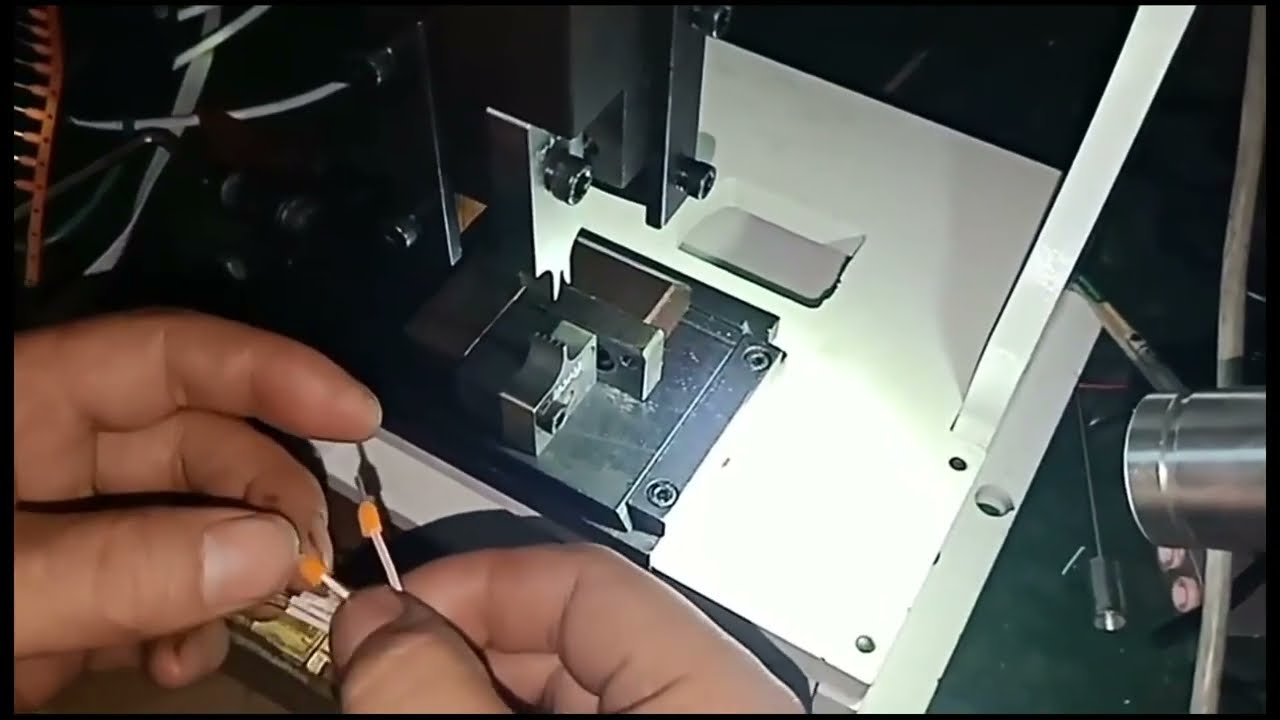 Cold Press Plug Crimping Machine 30mm Stroke Loose Insulated Terminal Crimp Machine Set