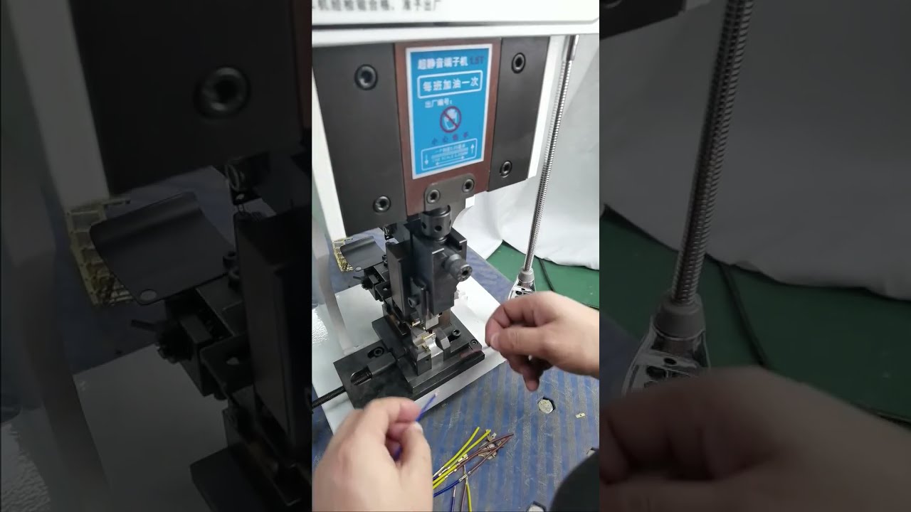 Terminal Crimping Machine with U-Shaped Butt Joint Mold | Real Shot Video