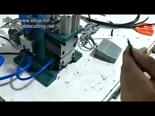 Pneumatic Muti Core Stripping Twisting Machine