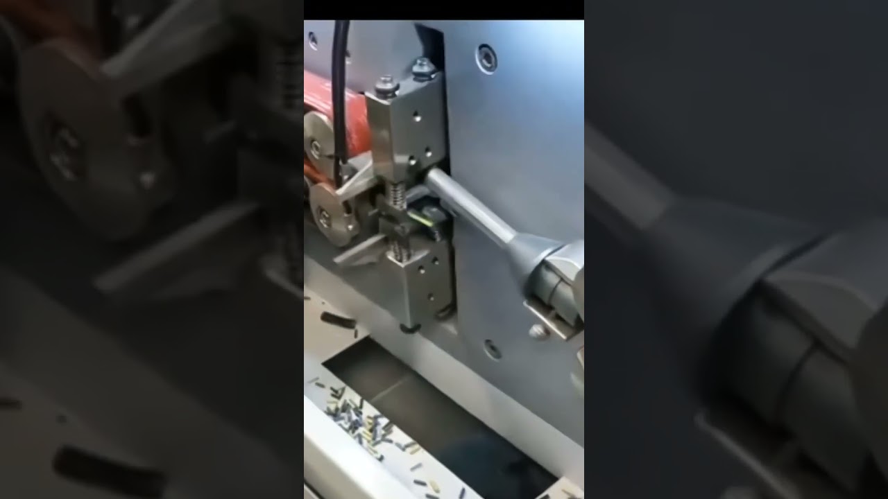 Multi Core Jacketed Cable Processor Cut, Strip OuterInner Layers & Twist Core Wires