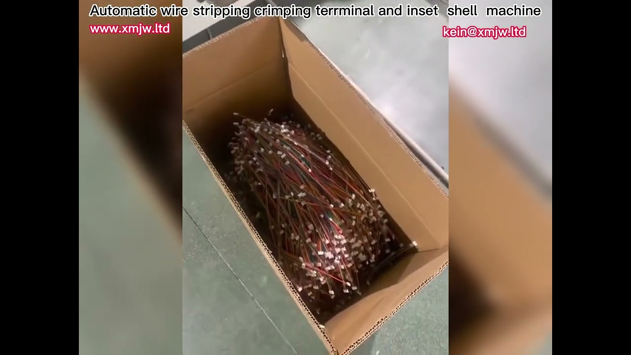 Automatic wire stripping crimping terrminal and inset  shell  machine