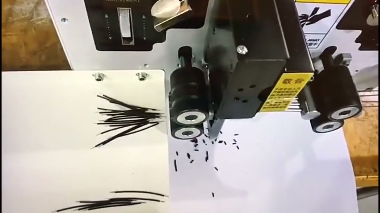 Automatic 4-Wire Stripper Cutting Stripping Twisting Machine for Cable Manufacturing