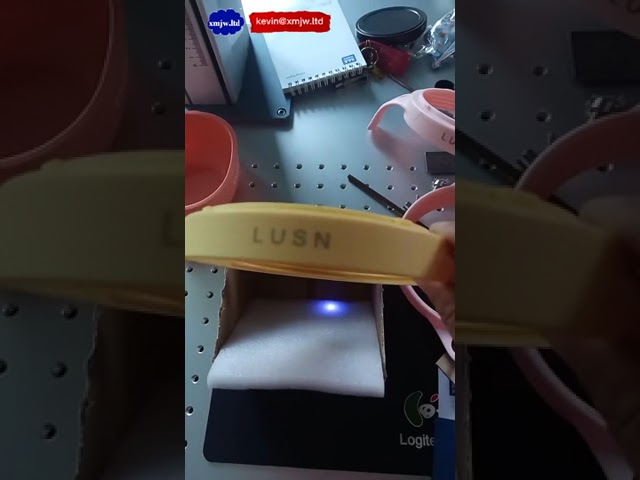 PE Water Bottles Date Code Printing Fiber Laser UV Marking Engraving Machine for Plastic Name Tags