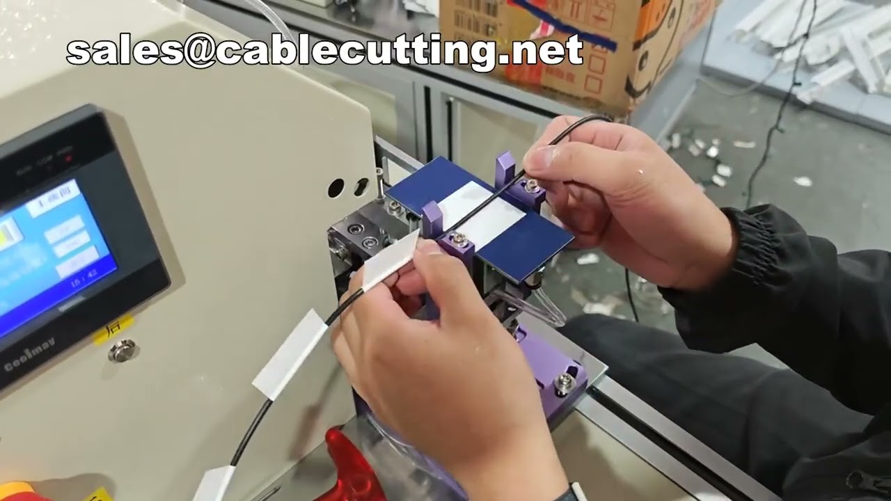 High-Speed Wire Fold-Over Labeling Machine for Quality Output