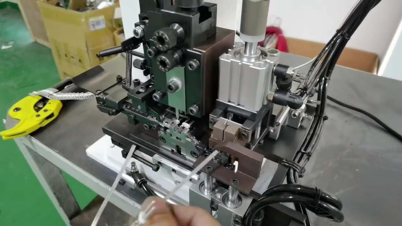 Wiring Harness Stripping and Crimping Machine Proofing Video for Parallel Wire Splitting