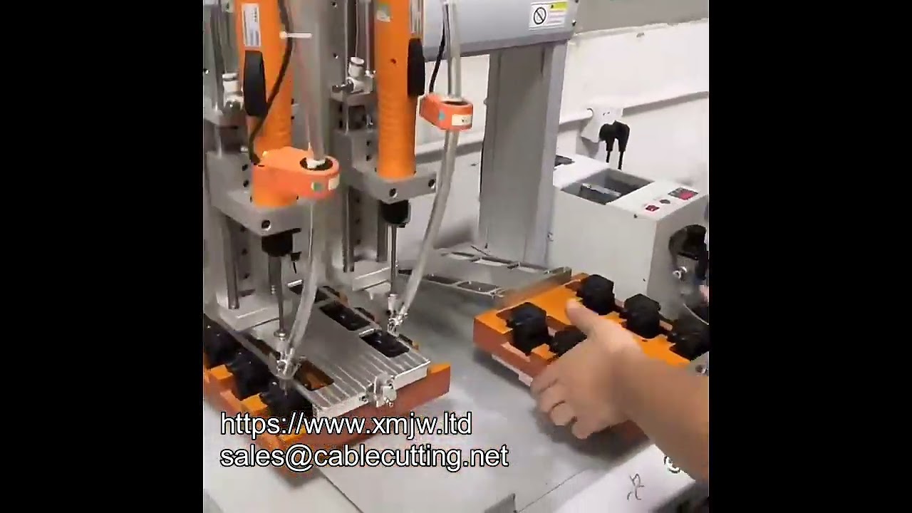 Automatic Clamping Fixture Blowing Suction Screw Feeder Four axis Automatic Household Appliances Scr