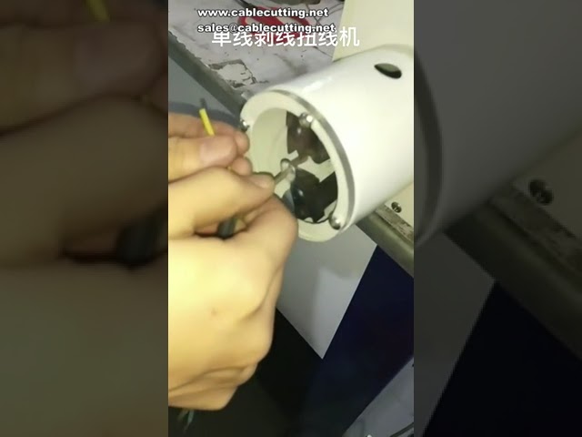 Automatic rubber wire stripping and twisting machine, electronic power cord stripping copper wire tw