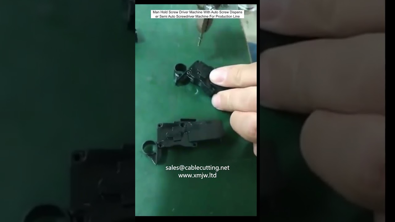 Man Hold Screw Driver Machine With Auto Screw Dispenser Semi Auto Screwdriver Machine For Production